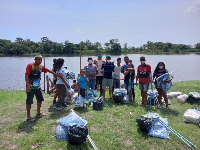 PMC realiza entrega de cestas básicas à famílias atingidas pela cheia dos rios